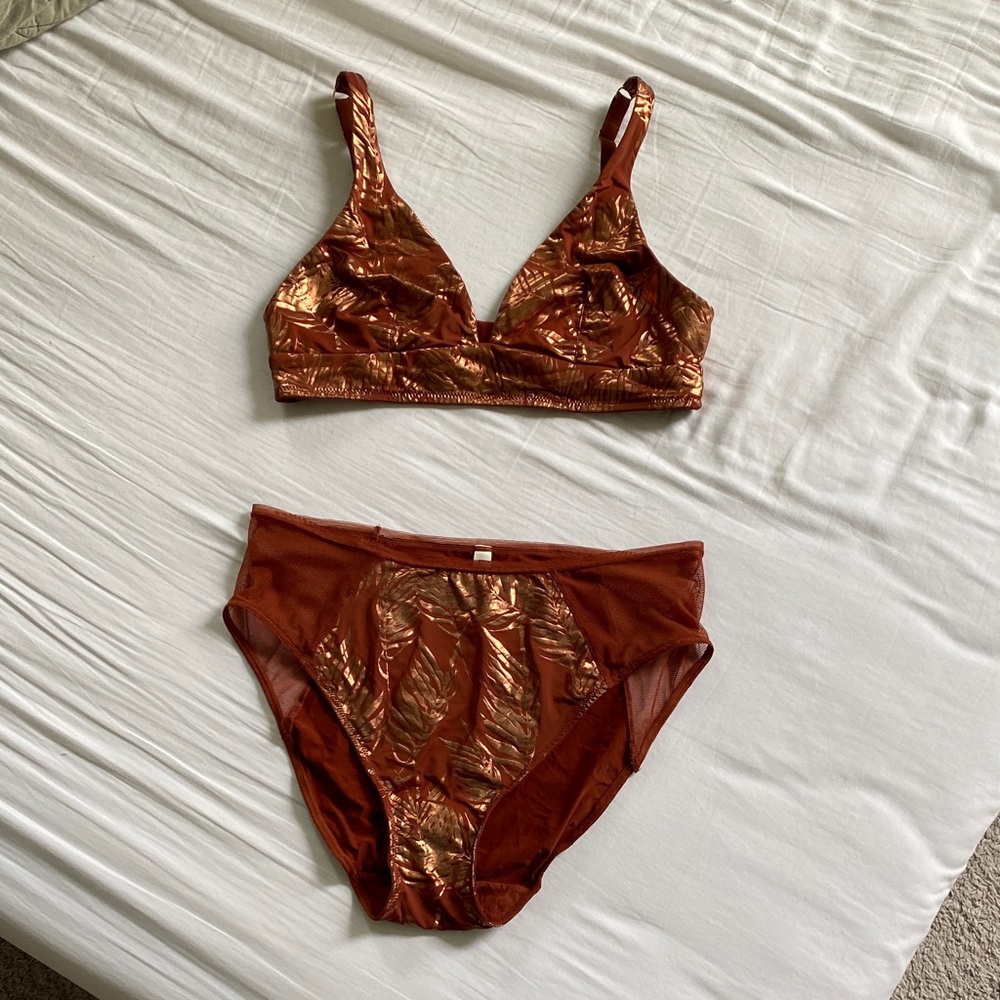 Lively Copper Leaf Print Bra and Panty Set